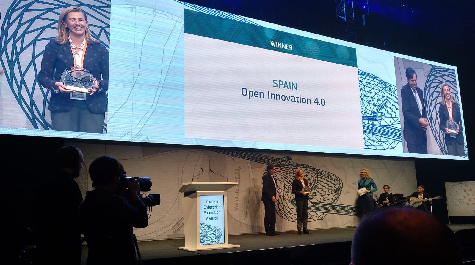 Imagen noticia: La Comisión Europea concede a Asturias el Premio Europeo a la Promoción Empresarial por el programa Open Innovation 4.0, impulsado por el CEEI y el IDEPA Imagen noticia: La Comisión Europea concede a Asturias el Premio Europeo a la Promoción Empresarial por el programa Open Innovation 4.0, impulsado por el CEEI y el IDEPA